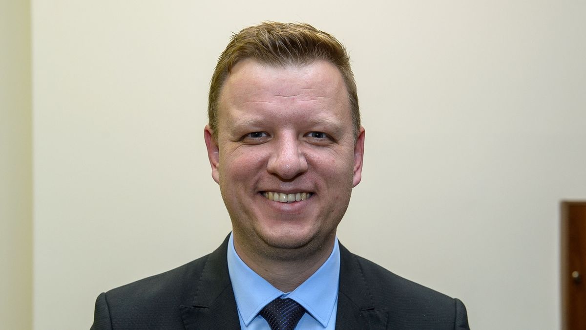 Novým senátorem za Kuberu byl zvolen primátor Teplic Hynek Hanza